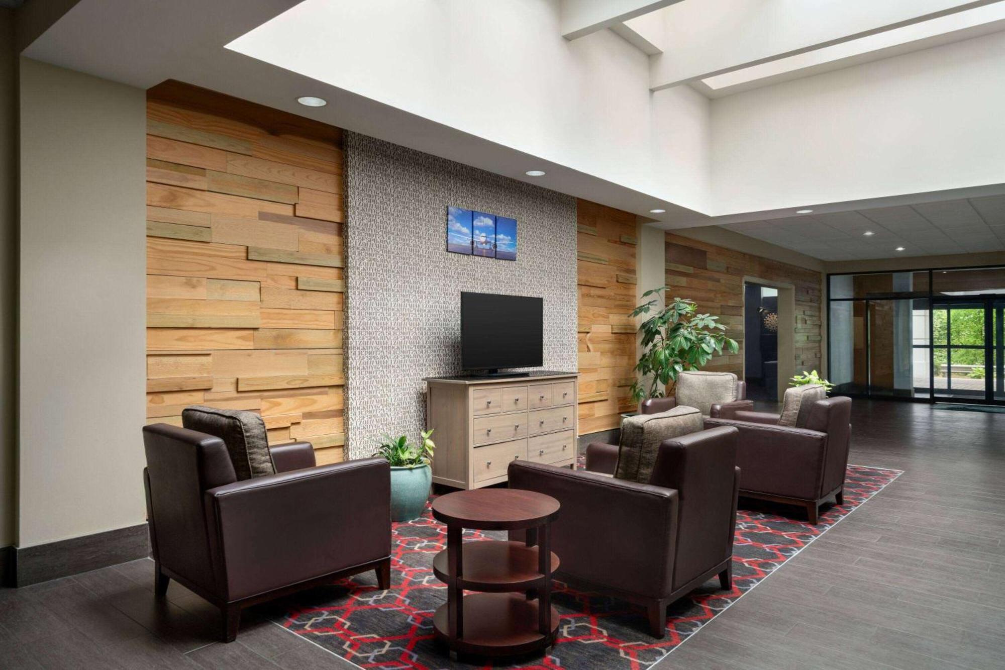 Wyndham Garden Inn Pittsburgh Airport Robinson Township Buitenkant foto