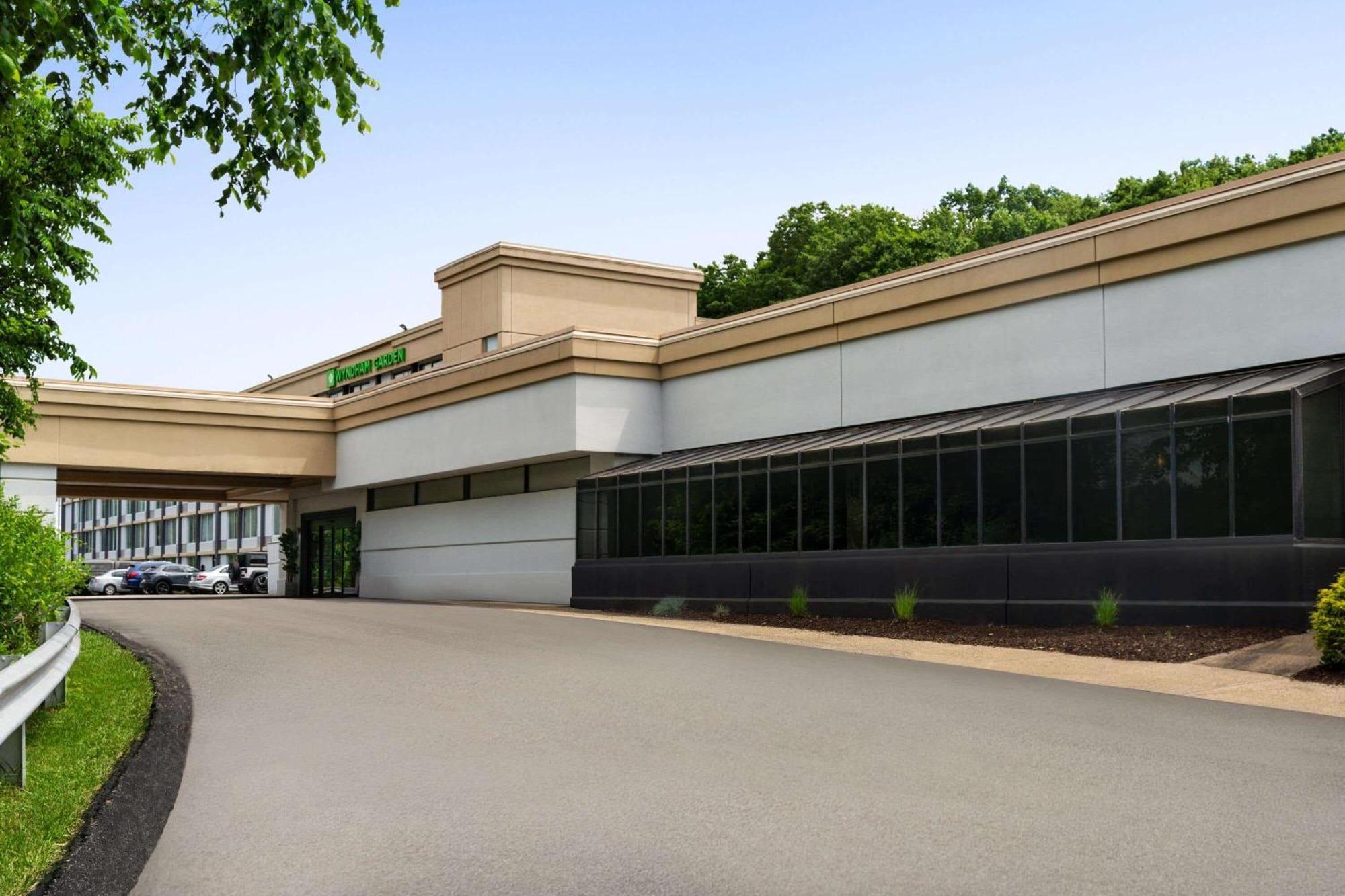 Wyndham Garden Inn Pittsburgh Airport Robinson Township Buitenkant foto