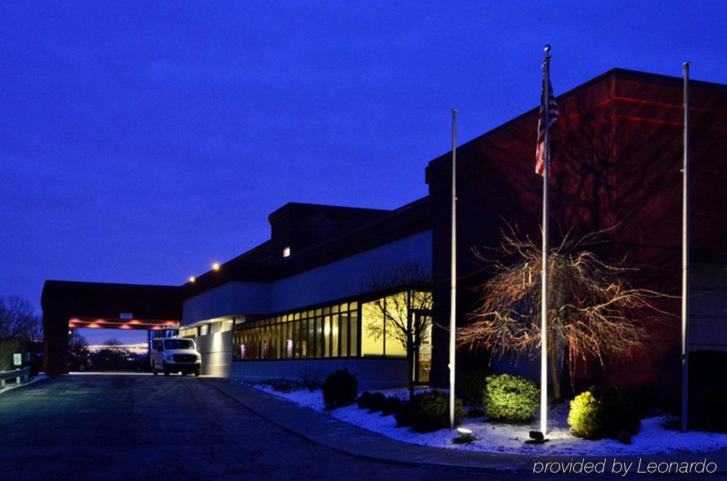 Wyndham Garden Inn Pittsburgh Airport Robinson Township Buitenkant foto